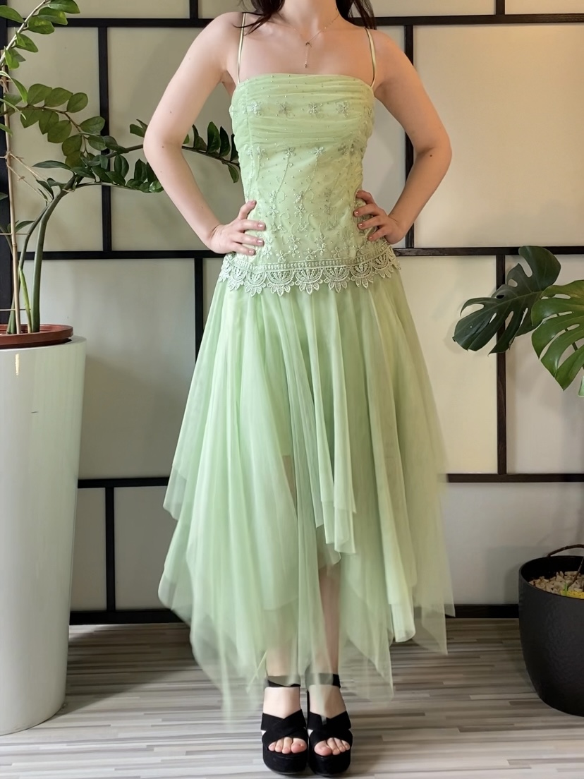 Zielona suknia z koronką roz.