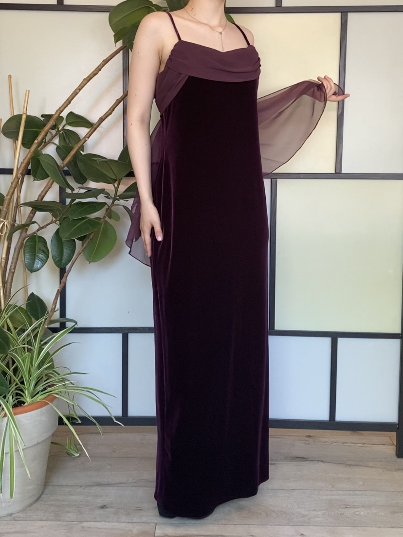 Bordowa suknia maxi z krótkimi "skrzydełkami" roz.S