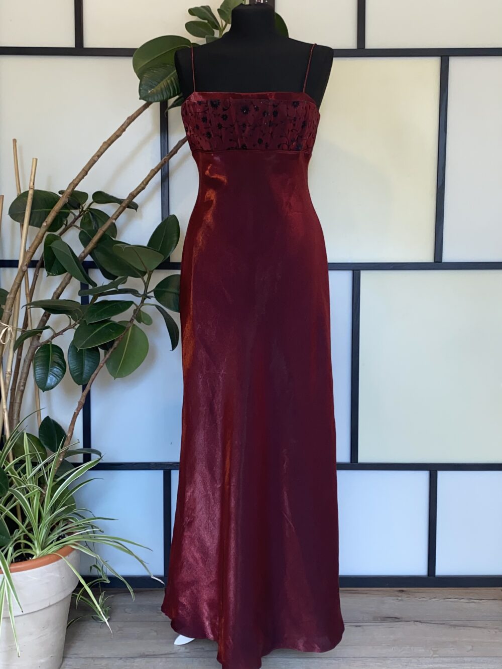 Czerwona suknia maxi roz.M